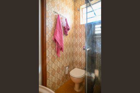 Casa à venda com 211m², 4 quartos e 2 vagasBanheiro Quarto 2 - Suite