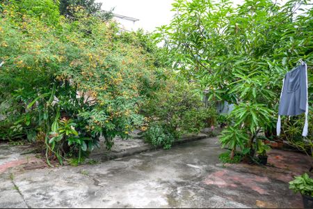 Casa à venda com 211m², 4 quartos e 2 vagasQuintal