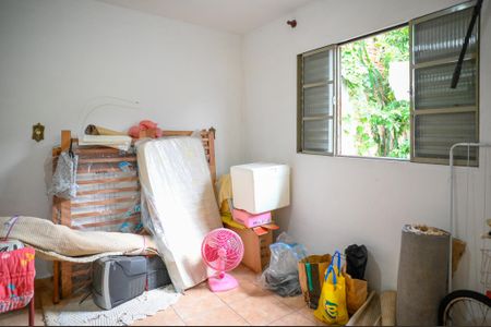 Casa à venda com 211m², 4 quartos e 2 vagasEdícula - Quarto