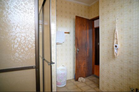 Casa à venda com 211m², 4 quartos e 2 vagasBanheiro Social