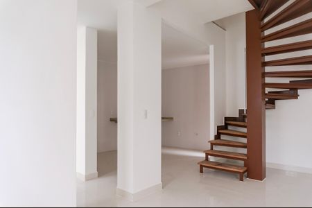 Casa à venda com 100m², 3 quartos e 4 vagasSala