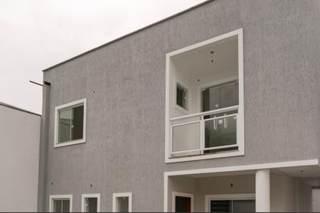 Casa à venda com 100m², 3 quartos e 4 vagasFachada