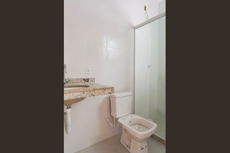 Casa à venda com 100m², 3 quartos e 4 vagasBanheiro da Suíte