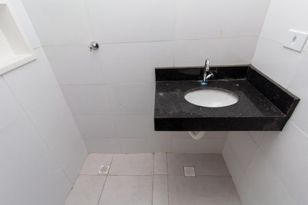 Apartamento à venda com 42m², 2 quartos e sem vaga Apartamento à venda com 42m², 2 quartos e sem vagaBanheiro