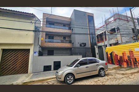 Apartamento à venda com 42m², 2 quartos e sem vaga Apartamento à venda com 42m², 2 quartos e sem vagaFachada e placa