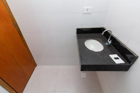 Apartamento à venda com 37m², 2 quartos e sem vaga Apartamento à venda com 37m², 2 quartos e sem vagaBanheiro