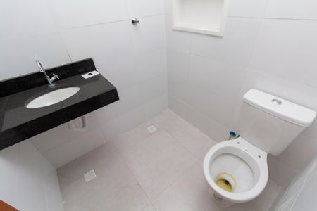 Apartamento à venda com 37m², 2 quartos e sem vaga Apartamento à venda com 37m², 2 quartos e sem vagaBanheiro