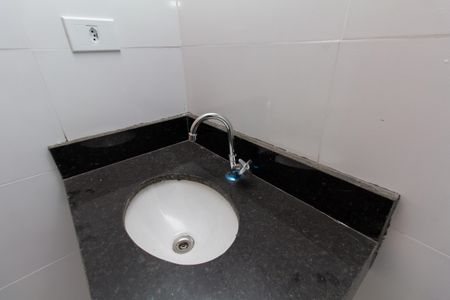 Apartamento à venda com 42m², 2 quartos e sem vaga Apartamento à venda com 42m², 2 quartos e sem vagaBanheiro