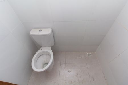 Apartamento à venda com 37m², 2 quartos e sem vaga Apartamento à venda com 37m², 2 quartos e sem vagaBanheiro