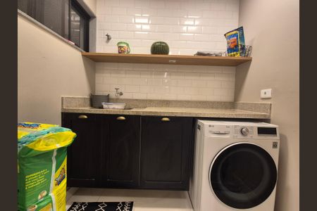 Casa de condomínio à venda com 300m², 4 quartos e 2 vagasÁrea de Serviço