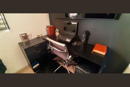 Casa à venda com 165m², 2 quartos e 2 vagas Casa à venda com 165m², 2 quartos e 2 vagasQuarto 2