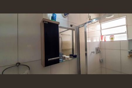 Casa à venda com 165m², 2 quartos e 2 vagas Casa à venda com 165m², 2 quartos e 2 vagasBanheiro