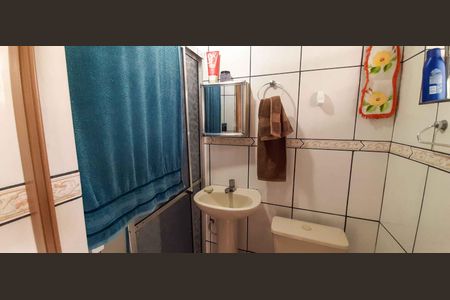 Casa à venda com 165m², 2 quartos e 2 vagas Casa à venda com 165m², 2 quartos e 2 vagasBanheiro da Área de Serviço