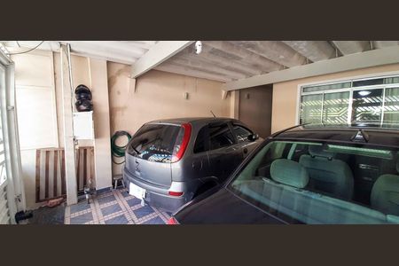 Casa à venda com 165m², 2 quartos e 2 vagas Casa à venda com 165m², 2 quartos e 2 vagasGaragem