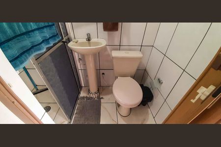 Casa à venda com 165m², 2 quartos e 2 vagas Casa à venda com 165m², 2 quartos e 2 vagasBanheiro da Área de Serviço