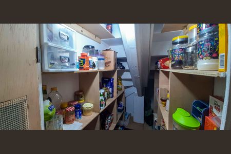 Casa à venda com 165m², 2 quartos e 2 vagas Casa à venda com 165m², 2 quartos e 2 vagasDispensa