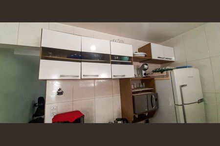 Casa à venda com 165m², 2 quartos e 2 vagas Casa à venda com 165m², 2 quartos e 2 vagasCozinha