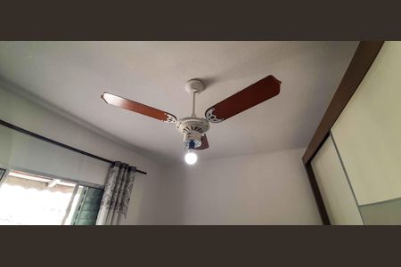 Casa à venda com 165m², 2 quartos e 2 vagas Casa à venda com 165m², 2 quartos e 2 vagasQuarto 1