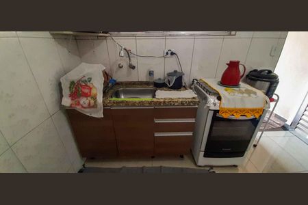 Casa à venda com 165m², 2 quartos e 2 vagas Casa à venda com 165m², 2 quartos e 2 vagasCozinha