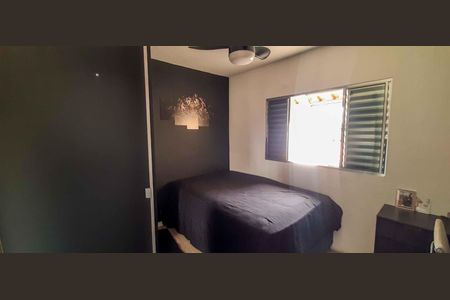 Casa à venda com 165m², 2 quartos e 2 vagas Casa à venda com 165m², 2 quartos e 2 vagasQuarto 2