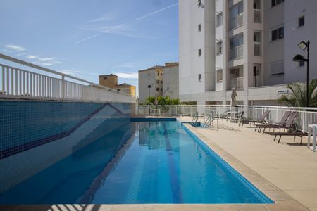 Apartamento à venda com 60m², 2 quartos e 1 vagaÁrea comum - Piscina