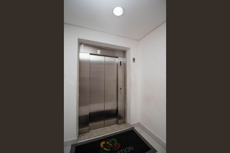 Apartamento à venda com 60m², 2 quartos e 1 vagaHall social - Elevadores