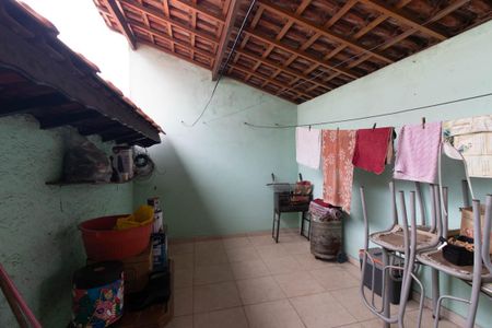 Casa à venda com 290m², 3 quartos e 3 vagasÁrea de Serviço Casa 2