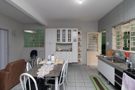 Casa à venda com 290m², 3 quartos e 3 vagasCozinha Casa 2