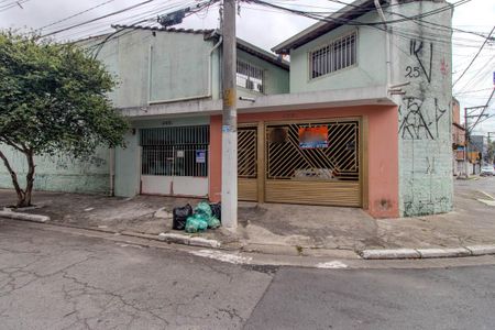 Casa à venda com 290m², 3 quartos e 3 vagasFachada