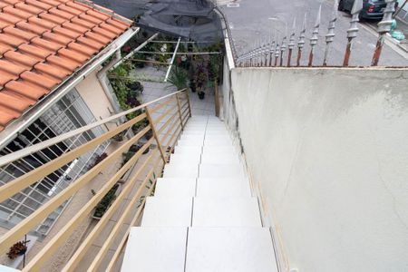 Casa à venda com 290m², 3 quartos e 3 vagasEscada Externa Casa 1