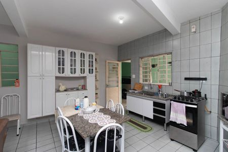 Casa à venda com 290m², 3 quartos e 3 vagasCozinha Casa 2