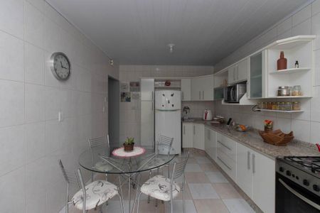 Casa à venda com 290m², 3 quartos e 3 vagasCozinha Casa 1