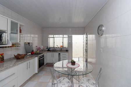 Casa à venda com 290m², 3 quartos e 3 vagasCozinha Casa 1