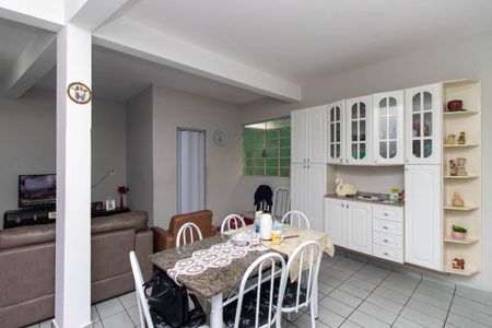 Casa à venda com 290m², 3 quartos e 3 vagasCozinha Casa 2