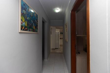 Casa à venda com 290m², 3 quartos e 3 vagasCorredor Quartos Casa 1