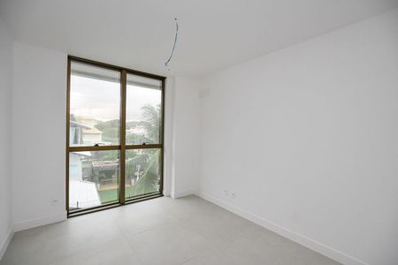 Apartamento à venda com 148m², 4 quartos e 3 vagas