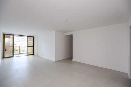 Apartamento à venda com 148m², 4 quartos e 3 vagas