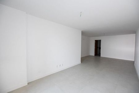 Apartamento à venda com 148m², 4 quartos e 3 vagas