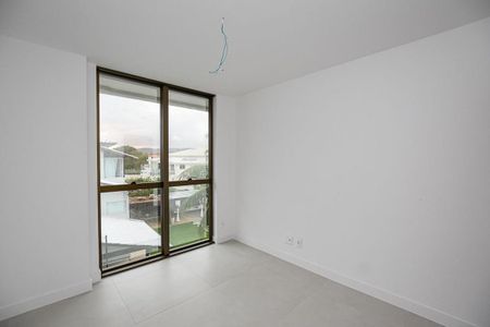 Apartamento à venda com 148m², 4 quartos e 3 vagas