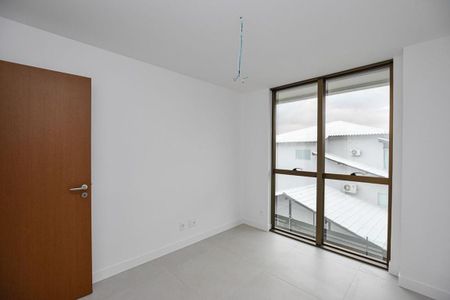 Apartamento à venda com 148m², 4 quartos e 3 vagas