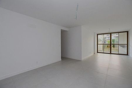 Apartamento à venda com 145m², 4 quartos e 3 vagas