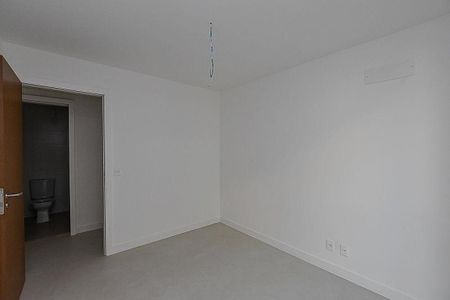 Apartamento à venda com 145m², 4 quartos e 3 vagas