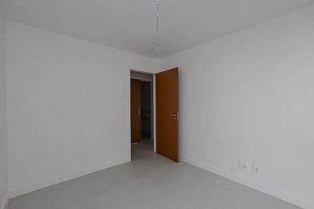 Apartamento à venda com 145m², 4 quartos e 3 vagas