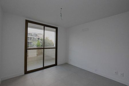 Apartamento à venda com 145m², 4 quartos e 3 vagas