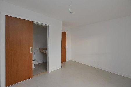 Apartamento à venda com 145m², 4 quartos e 3 vagas