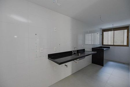 Apartamento à venda com 145m², 4 quartos e 3 vagas