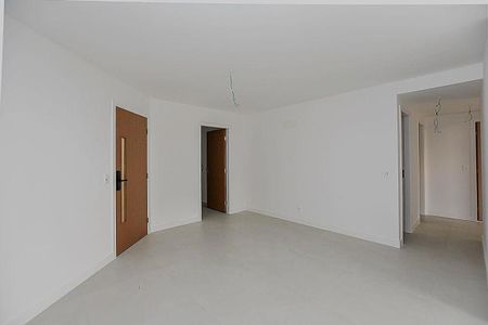 Apartamento à venda com 145m², 4 quartos e 3 vagas