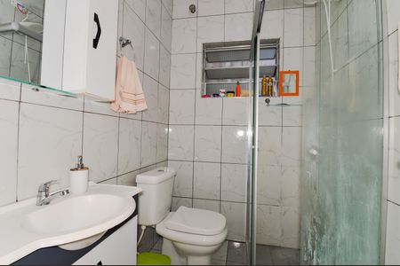 Casa à venda com 105m², 4 quartos e 2 vagas Casa à venda com 105m², 4 quartos e 2 vagasBanheiro Social