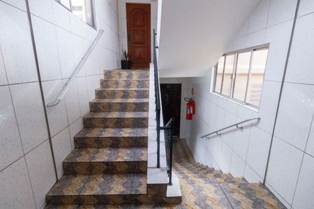 Apartamento à venda com 52m², 2 quartos e sem vagaEscada