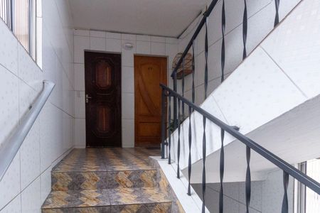 Apartamento à venda com 52m², 2 quartos e sem vagaEscada